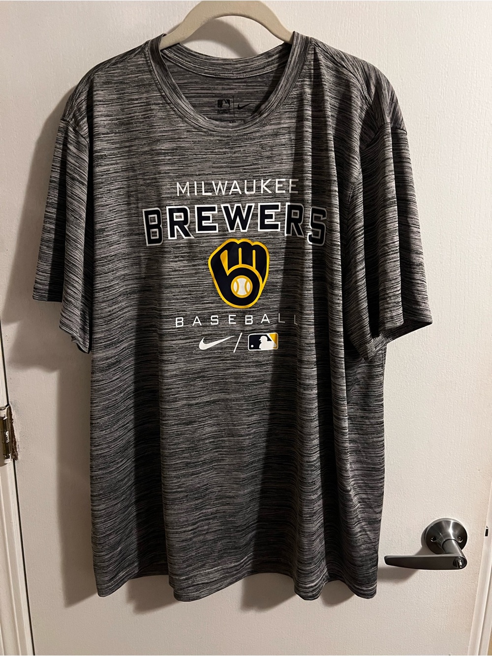 Milwaukee Brewers Nike Gray Dri-Fit shirt size XXL
